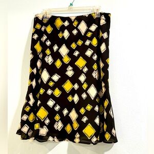 Liz Claiborne black and yellow skirt